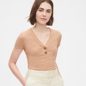 Gap ribbed Henley v neck button down top